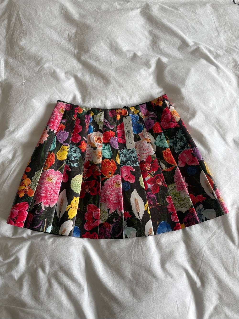 Alice + Olivia Faux Leather Multicolor Mini Skirt NWT size 2